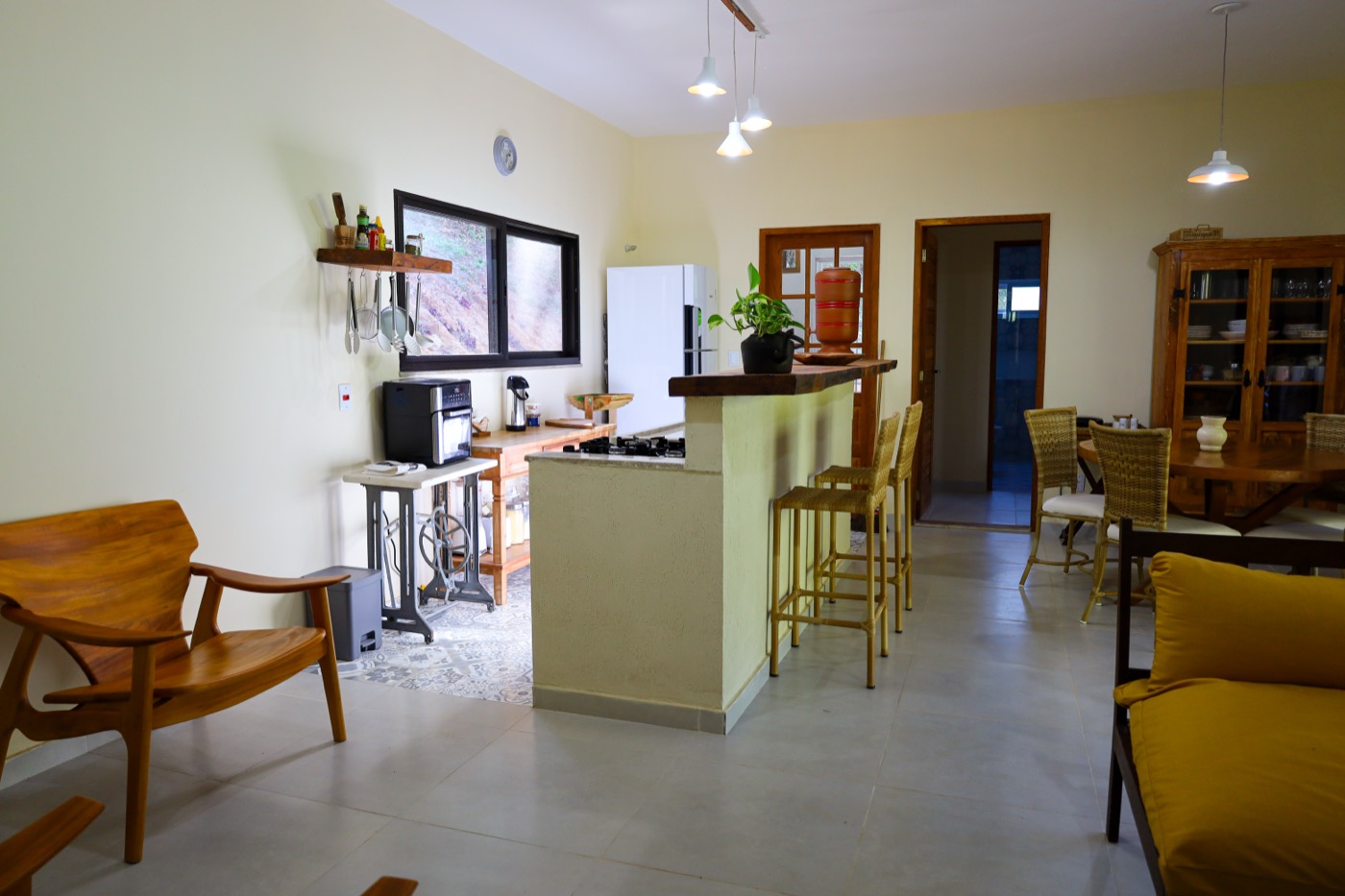 Sala integrada à cozinha